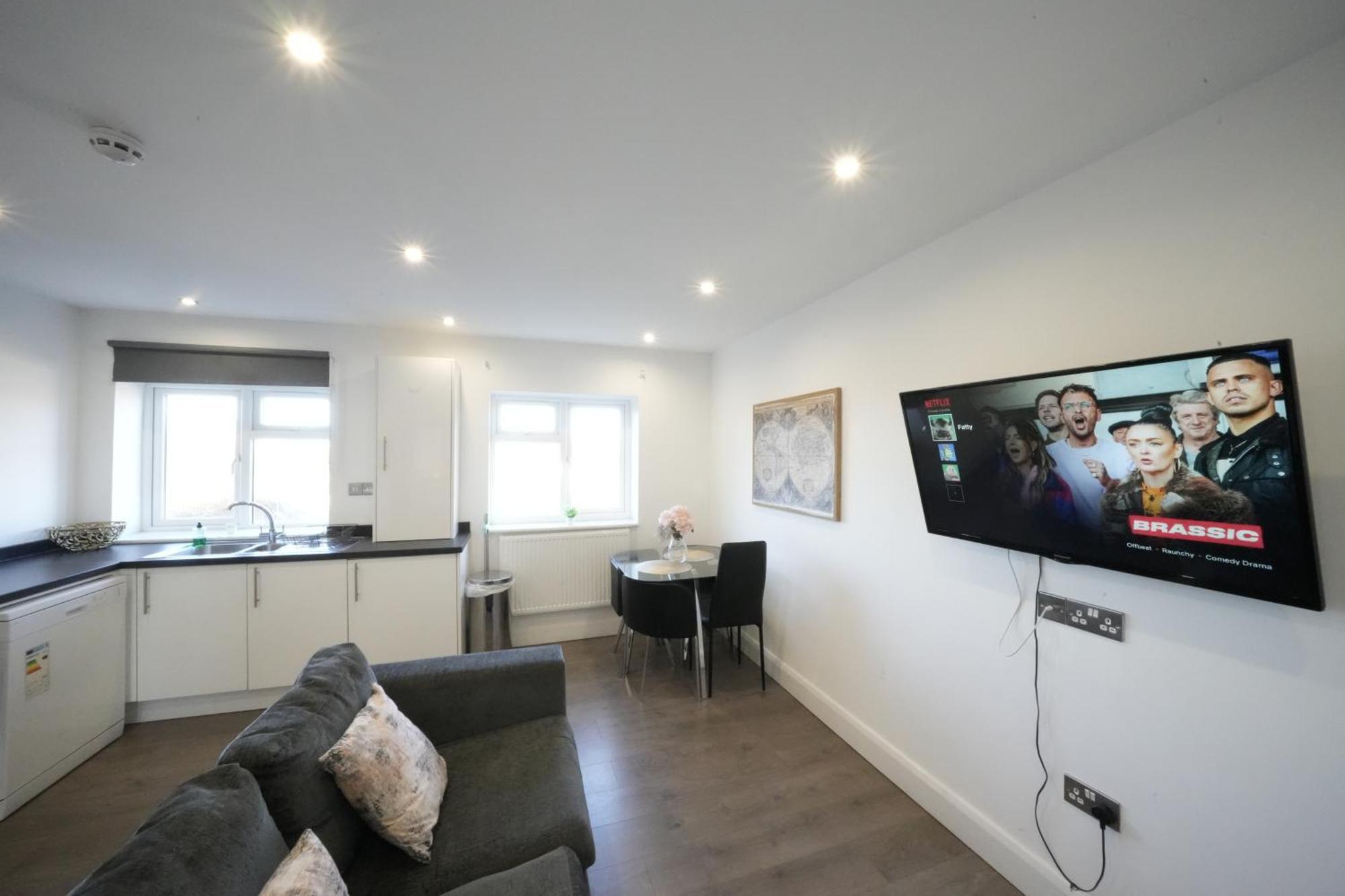 Hatton Apartments Heathrow Airport- Free Parking-Free Underground To And From Heathrow Airport Hatton Cross See Picture-See London Fast Hatton Cross To Central London 30Min Εξωτερικό φωτογραφία